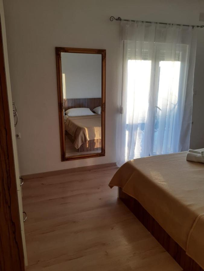 Apartment Luka Bibinje Esterno foto